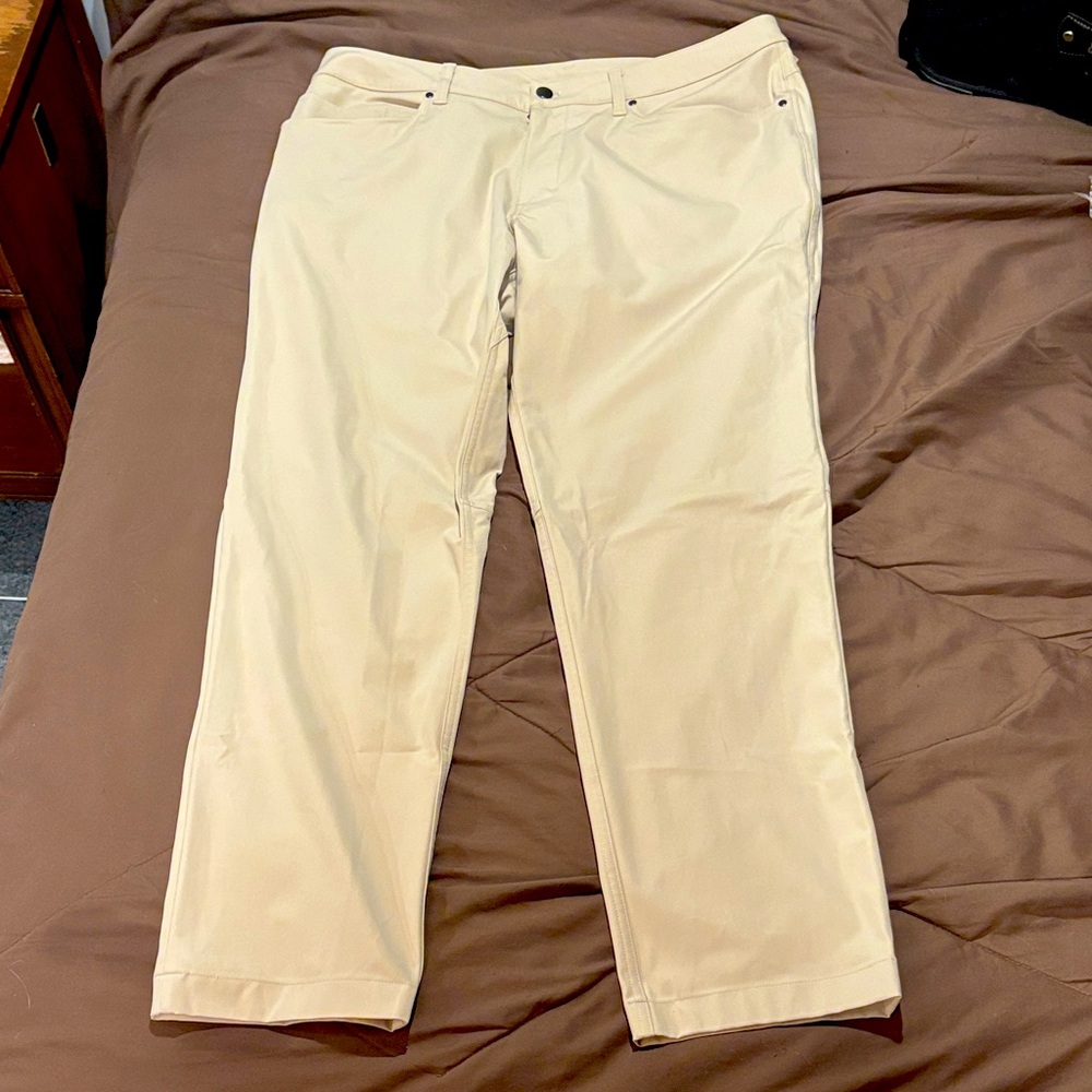 Lululemon Athletica Men's Cream Chinos